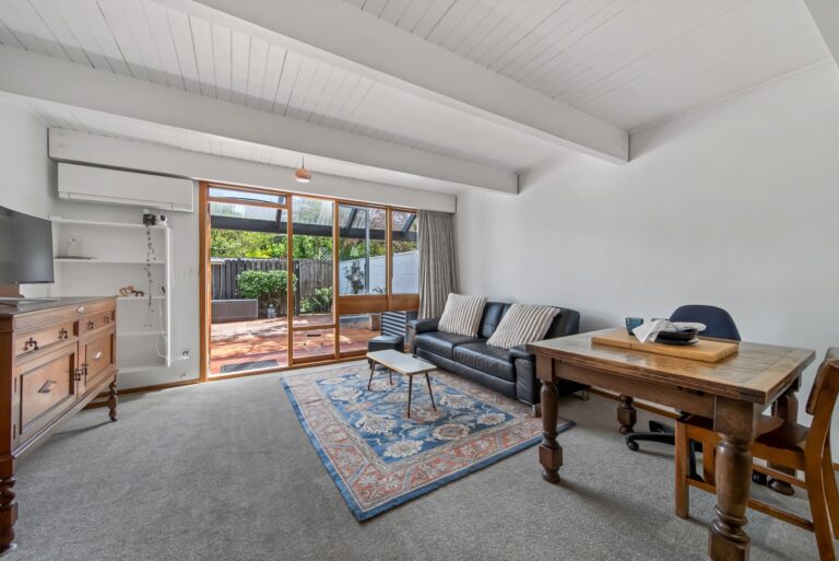 2-25 Holly Road_14 (Website)