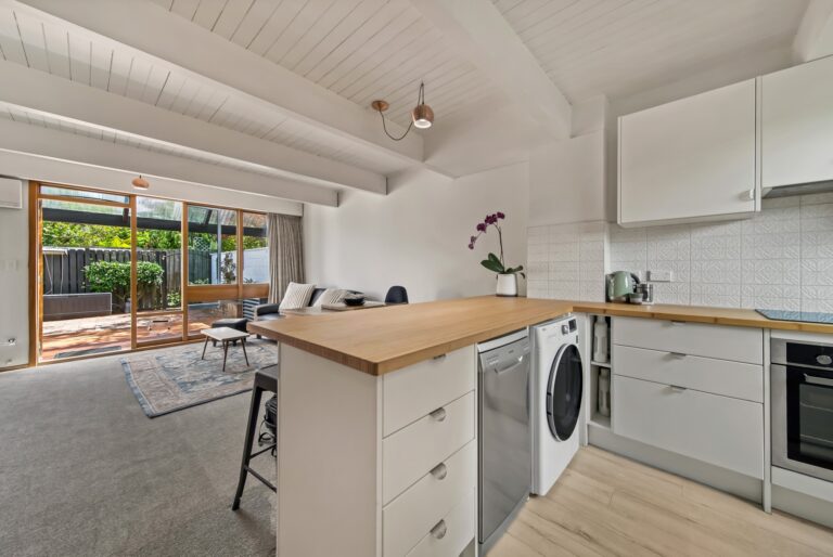 2-25 Holly Road_17 (Website)